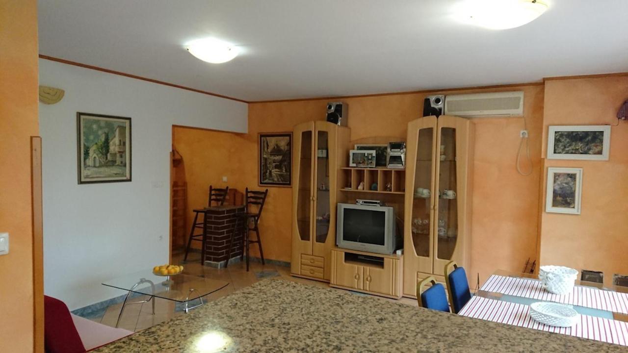 Dario Apartment *